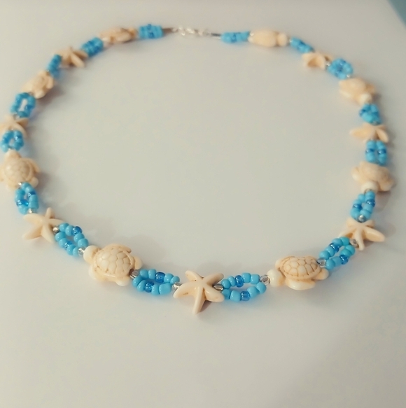 18" Beaded Sea Turtle & Starfish Necklace - Picture 2 of 4